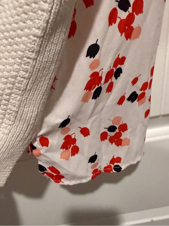 LOFT Cream Sweater with Red Floral Back - Picture 8 of 9